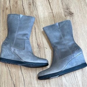 UGG Joely Boot Size 7 Charcoal color NWOB